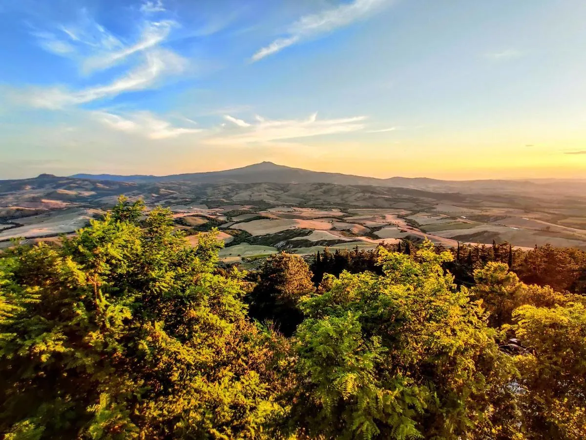Historic 14Th Century Palazzo Apartments Sarteano 0*,  Italy