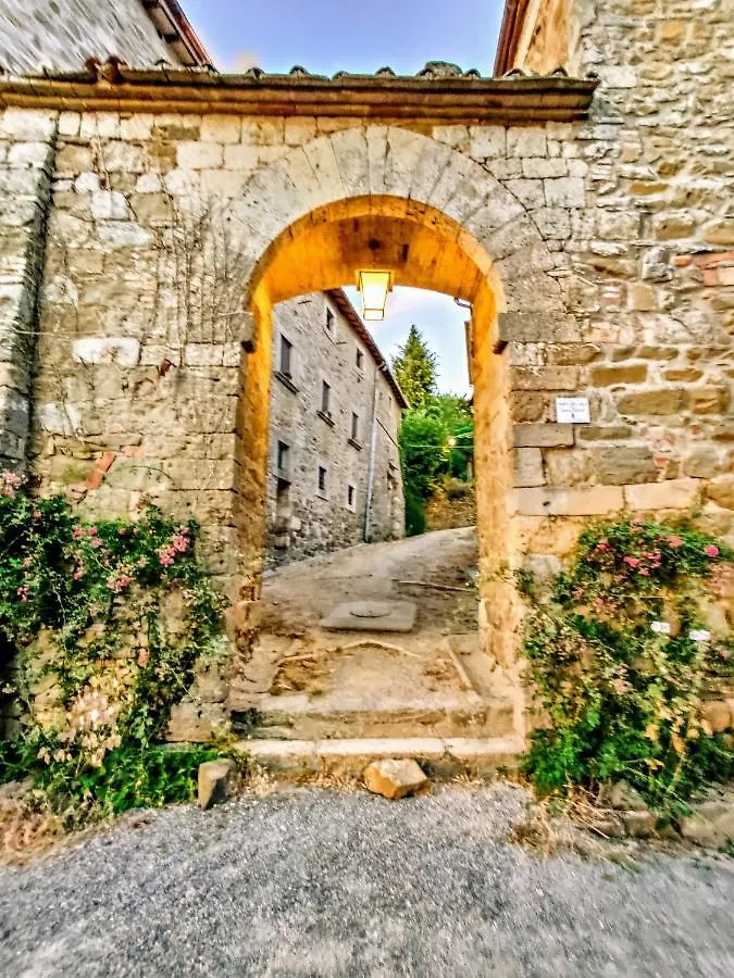 Historic 14Th Century Palazzo Apartments Sarteano Italy